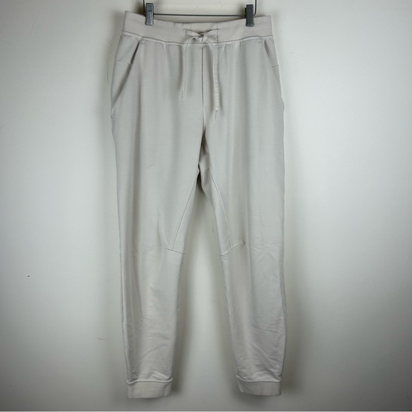 Lululemon Men’s City Sweat Jogger Pants Cream sz M Althleisure Gym Workout - Picture 1 of 13